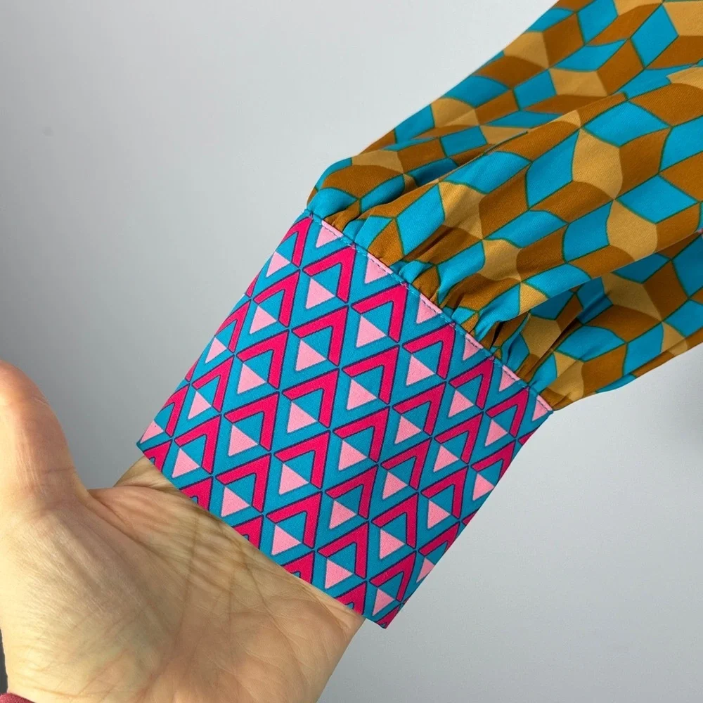Rose & Olive Vibrant Multicolor Geometric Long Sleeve Cuff Hem Detail Med Blouse - Picture 5 of 11
